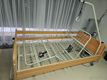 Zdravotní polohovací postel - 4