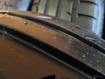 Pneu 225/45/17 Kormoran UHP - 4