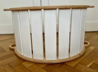 "Duhová" hrací houpačka SWING – bílá - 4