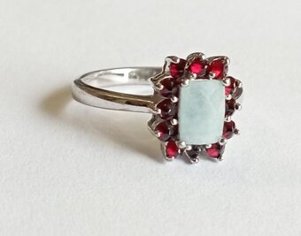 Nádherný stříbrný prsten s granáty. - 4