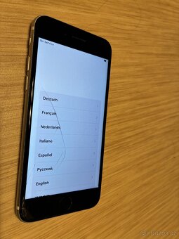 Prodám Apple iPhone SE 2020 64GB - používaný - 4