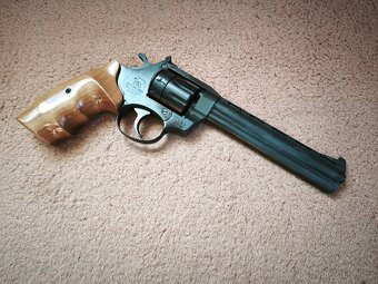 Flobertka - revolver Alfa 661 6mm 6" ve skupině D - 4
