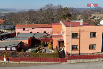 Prodej rodinného domu s hospodářskými budovami 362m², Fulnek - 4