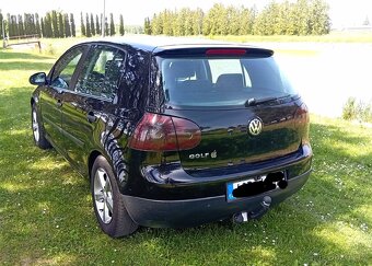 VW Golf 5 - 4