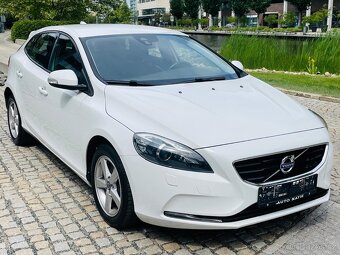 Volvo V40 2.0 D3 5VÁLEC AUTOMAT LED Bi XEN VÝHŘEV SERVISKA - 4