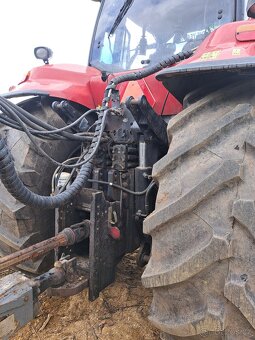 Traktor Case a štěpkovač - 4