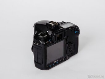 Canon EOS 40D s objektivem a příslušenstvím - 4