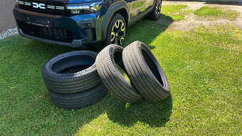 NOVÁ SADA MICHELIN e-PRYMACY 205/55 R19 97H - 4
