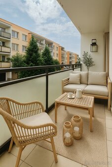 Prostorný byt 4+1 se slunnou lodžií, sklepní kójí a možností - 4