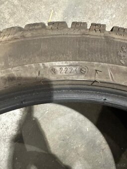Zimni pneu 234/45 r18 - 4