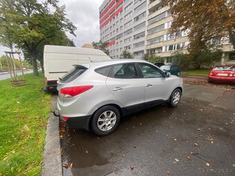 Hyundai IX35 2.0crdi 135 kw automat - 4