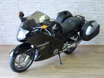 Honda CBR1100XX Super Blackbird 1.majitel, 39000km - 4