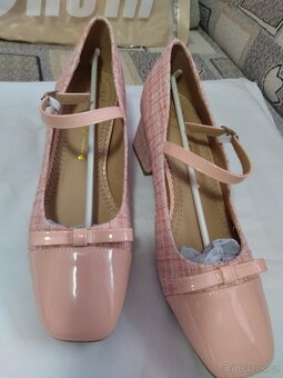 Dámské uzavřené polobotky Shein - 4