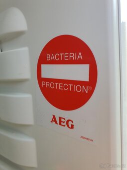 370 litrů GASTRO lednice – chlaďák AEG třída A - 4