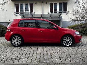 Volkswagen Golf 1.4 TSI 118kW DSG Highline ALU R17 Alcantara - 4