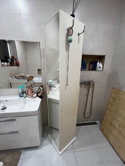 Koupelnová skříňka, zrcadlo do koupelny, věšák - 4