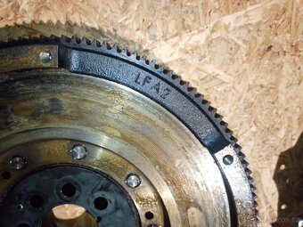 VW T5 2.5TDi spojka - 4