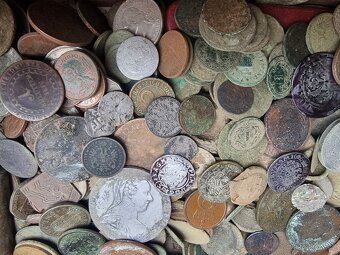 Staré mince a drobné artefakty - 4