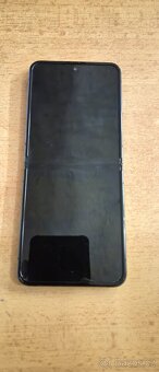 Samsung galaxy Z Flip 4 256GB - 4