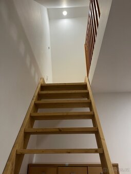 Pronájem mezonetového pokoje - 4