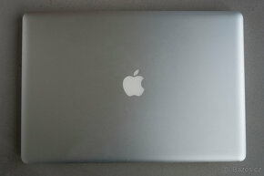 Apple MacBook Pro 17" Intel Core i7 2.2 GHz, 16 GB RAM - 4