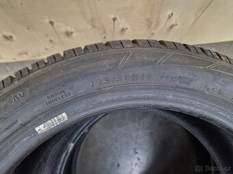Prodám zimní pneu Dunlop 225/50/18 99H - 4