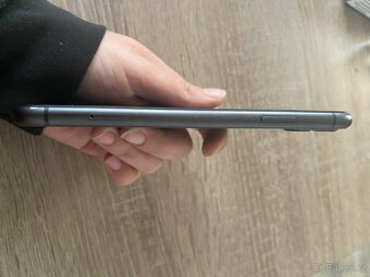 iPhone 11 64GB - 4