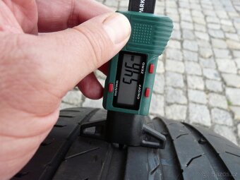 LETNÍ PNEU CONTINENTAL 225/45R19 - 4