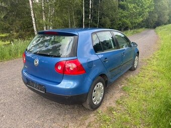 Volkswagen Golf - 4