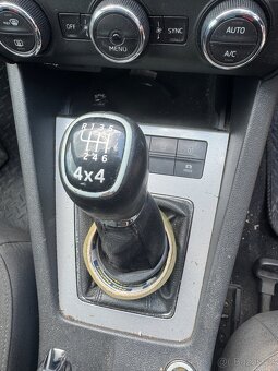 PRODÁM VEŠKERÉ NÁHRADNÍ DÍLY ŠKODA OCTAVIA 3 COMBI 2016 4+4 - 4