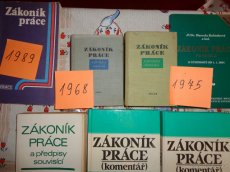 Prodám 10 knih vydání Zákoníku práce - 4