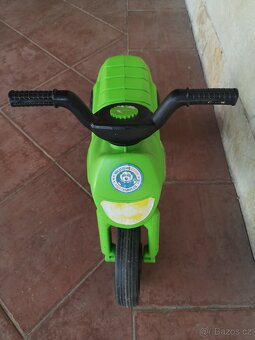 Odrážedlo Enduro Yupee zelené malé - 4