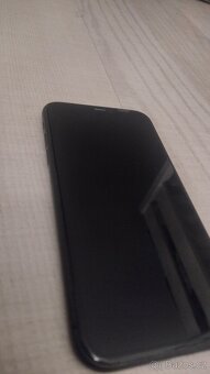iPhone 11 64GB 79 % battery - 4