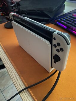 Nintendo Switch OLED - 4