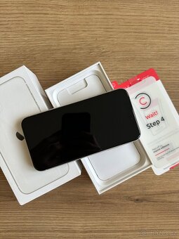 Apple Iphone 11 64GB ZÁRUKA 12 MĚSÍCŮ Stav: B Baterie: 100% - 4