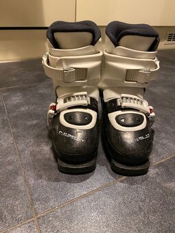 ❄️ Dětská zimní kombinéza LEWRO + lyžáky (Praha 9) - 4