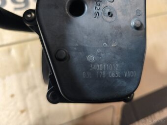 Škrtící klapka Škoda,VW - 4