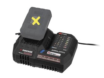 12 A PLGS 2012 A1 / Smart nabíječka 20 V - 4