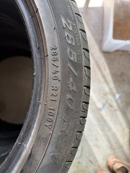 285/40 R21 letní - 4