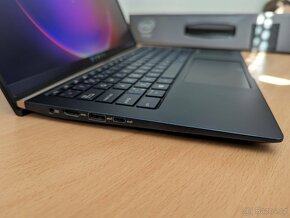 Laptop Asus ZenBook 13 - 4