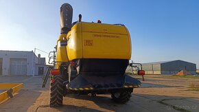 Kombajn New Holland CX860 - 4