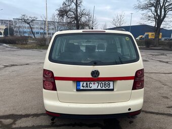 VW Touran 2.0i CNG - STK 1/2027 - 4