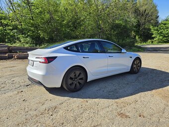 Tesla Model 3 Highland - 4