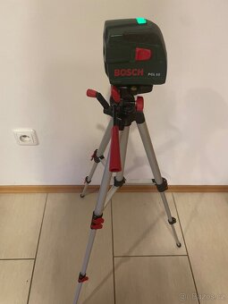 Křížový laser BOSCH PCL 10 vč. stativu - 4