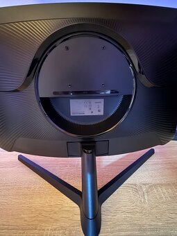 Samsung 27 Odyssey G55A - 4