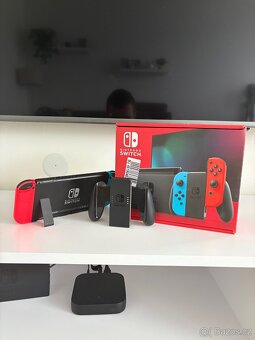 Nintendo Switch - 4