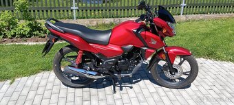 Honda CB 125F - 4