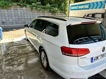 Volkswagen Passat - 4