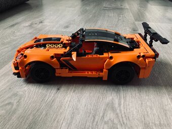 Lego Technic Chevrolet Corvette ZR1 - 4