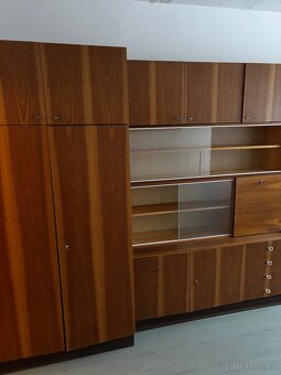 Dreveny nabytek, obyvaci stena - 4